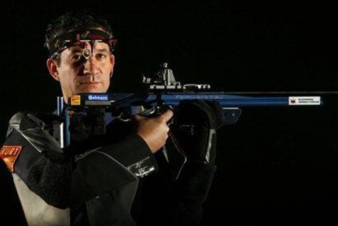 Debevec in Markoja napredovala, Moičevič izpadel