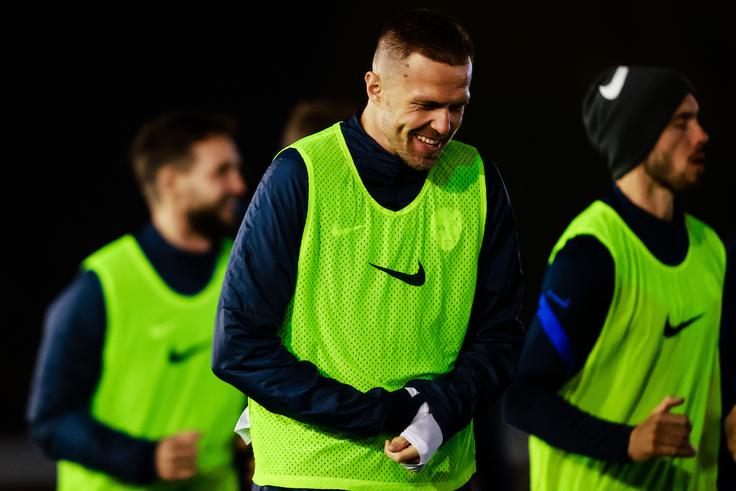 Josip Iličić je na ponedeljkovem treningu prvič po natanko 356 dneh oblekel športno opremo Nogometne zveze Slovenije. | Foto: Grega Valančič/Sportida