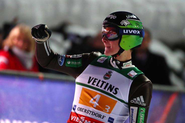 Največje presenečenje ekipne tekme Domen Prevc je dobil potrditev, da dobro delajo. | Foto: Reuters