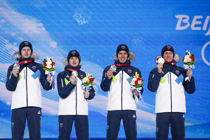 Timi Zajc se je v Pekingu veselil srebrne ekipne moške medalje in zlate na tekmi mešanih ekip. | Foto: Anže Malovrh/STA