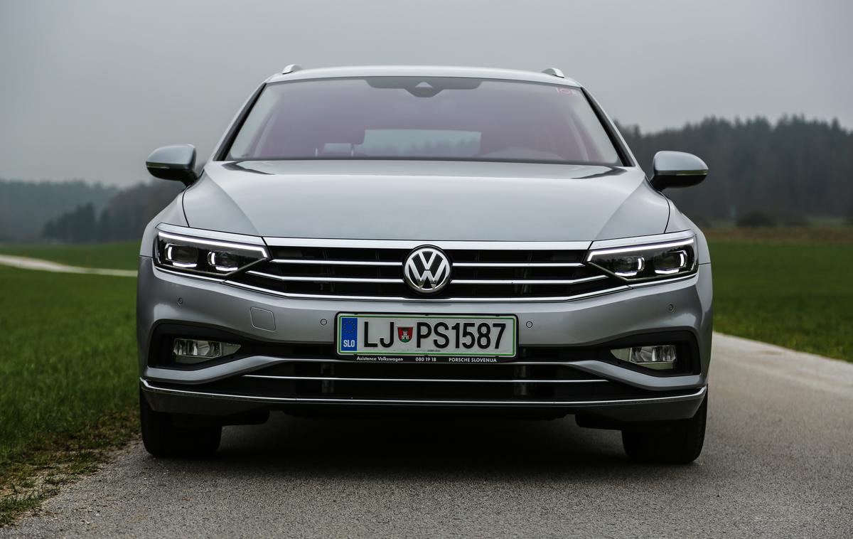 Volkswagen passat prima test | Volkswagen passat je sicer prepričljivo dobil zadnji primerjalni test PRIMA velikih karavanskih avtomobilov, a pregled posameznih ocenjevalnih kategorij lahko potencialnemu kupcu poda tudi njegovega osebnega zmagovalca. Nekomu več pomeni videz, drugim pogon, prostornost, asistenčni sistemi in podobno. | Foto PRIMA