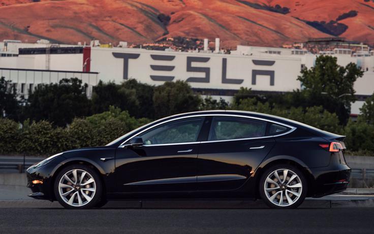 To je prva serijska tesla 3, ki jo bo vozil Elon Musk. | Foto: Elon Musk