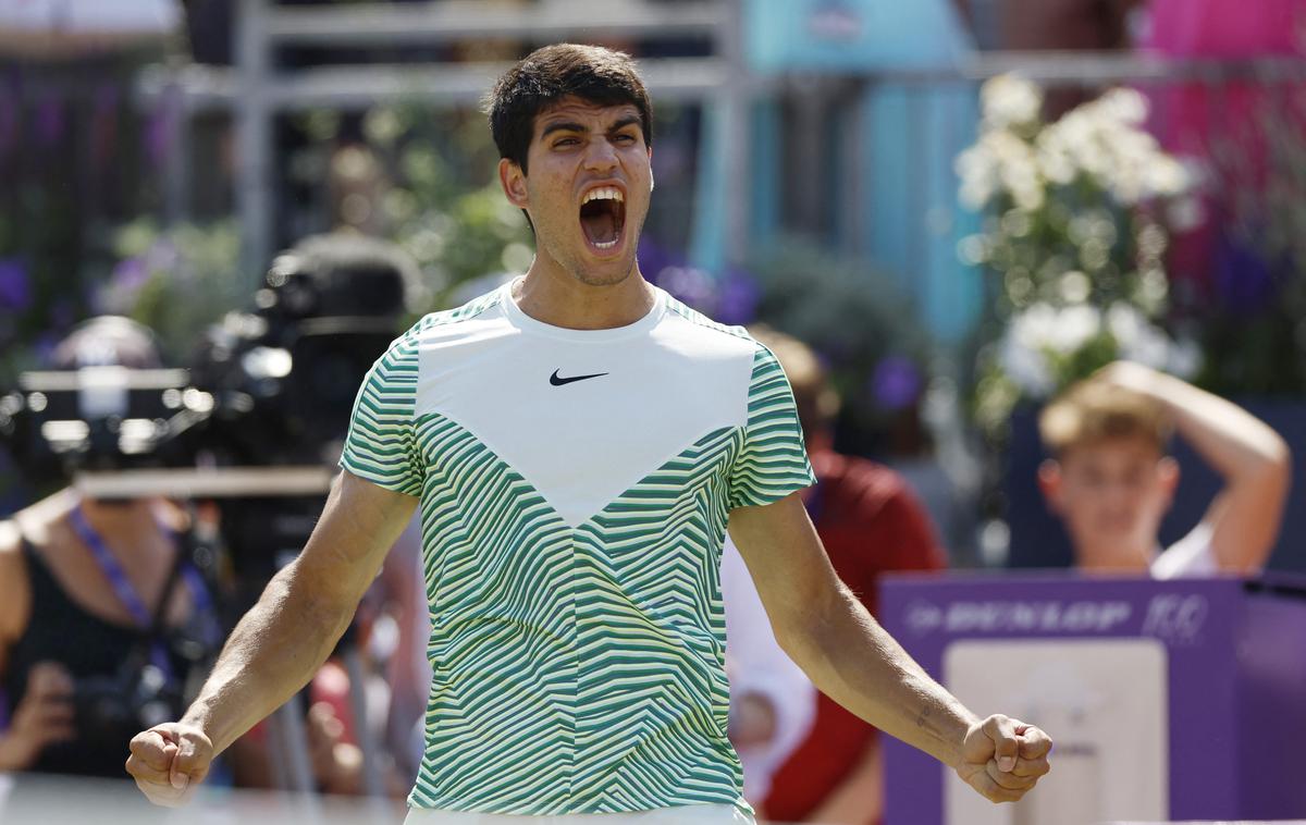 Carlos Alcaraz | Carlos Alcaraz je osvojil svoj prvi teniški turnir ATP na travnati podlagi.  | Foto Reuters