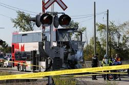 V Kanadi v trčenju vlaka in avtobusa več mrtvih