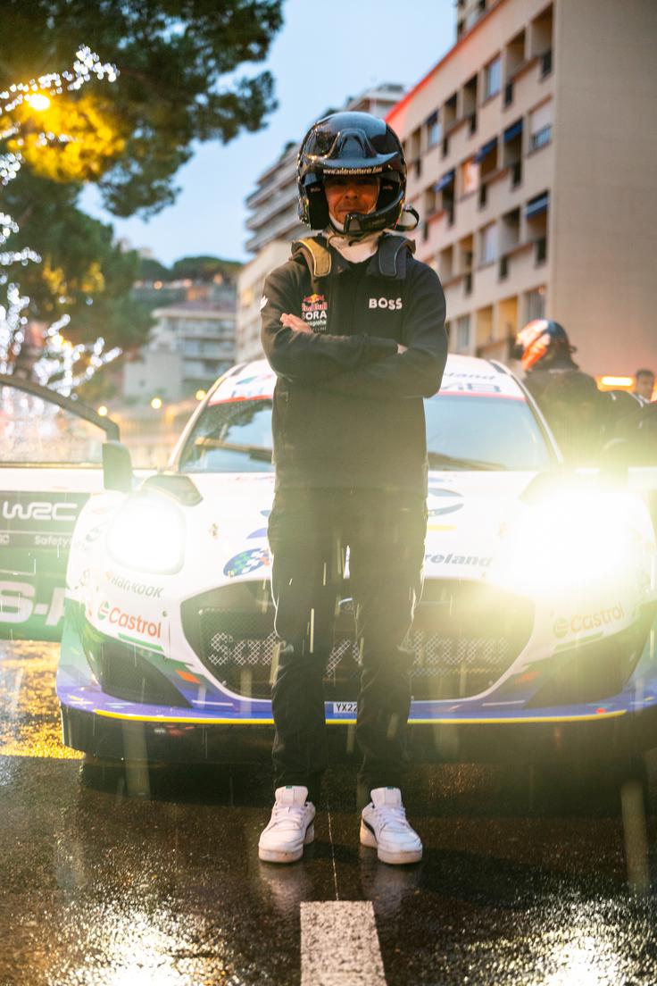 Jan Tratnik pred dirkalnikom ford puma rally1. | Foto: Red Bull