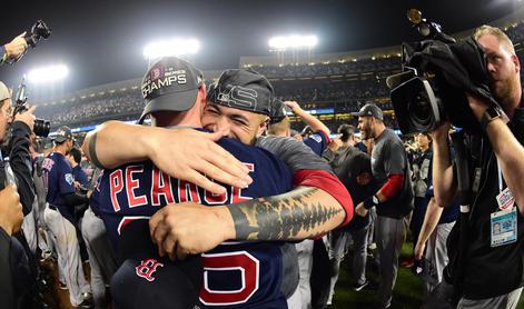 Boston se klanja junakom, Red Sox devetič na prestolu lige MLB