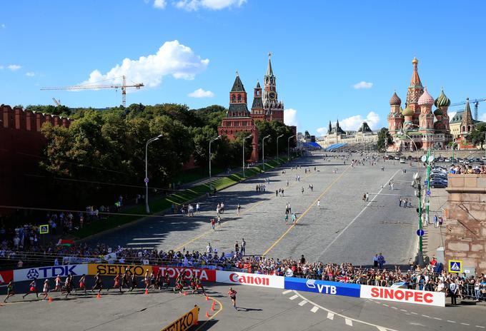 Večja skupina slovenskih tekačev bo septembra odpotovala na moskovski maraton. | Foto: Getty Images