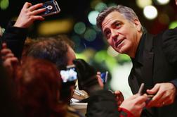 Clooney v igralski pokoj, ker se noče postarati na filmu