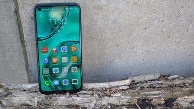 Huawei P40 lite: četudi brez Googla, še več pameti za še manj denarja