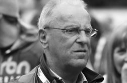 Svet smučarskih skokov žaluje