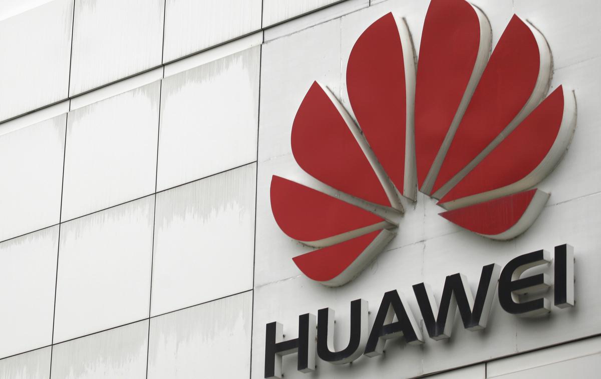 Huawei | ZDA nameravajo nekoliko omiliti sankcije proti kitajskemu tehnološkemu gigantu Huaweiju. | Foto Reuters