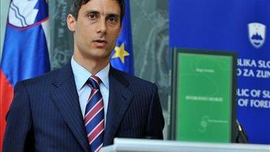 Zunanje ministrstvo poziva Italijo k ponovni proučitvi projektov plinskih terminalov