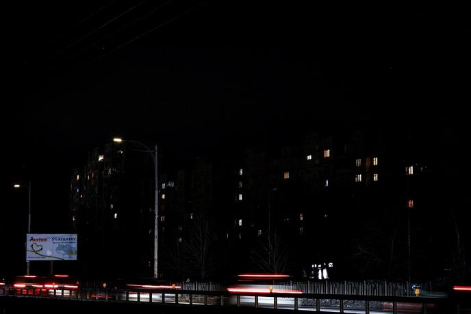 Kijev, Ukrajina | Predsednik Volodimir Zelenski je incident označil za izredni dogodek in dodal, da že potekajo dela za stabilizacijo omrežja. | Foto Reuters