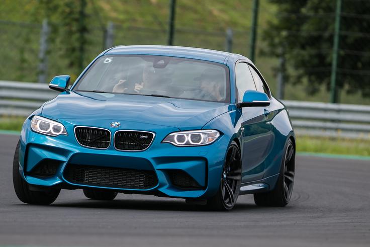 BMW M2 Hungaroring Spoznavanje z novim BMW M2 med priganjanjem po znamenitem dirkališču Hungaroring pri Budimpešti na Madžarskem. | Foto: