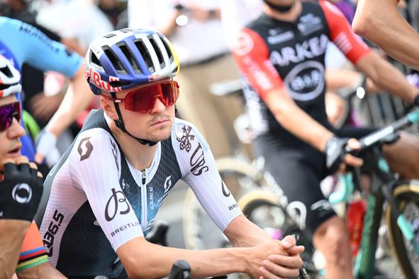 Tom Pidcock po novem protestu na Vuelti: Z ogrožanjem naše varnosti ... #video