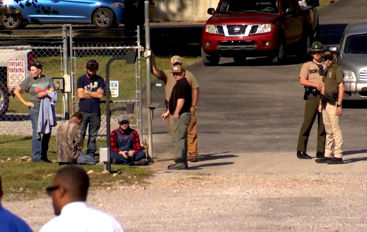 Po eksploziji v tovarni eksploziva Accurate Energetic Systems v kraju McEwen | Podjetje Accurate Energetic Systems je specializirano za proizvodnjo vojaških eksplozivov.  | Foto Reuters