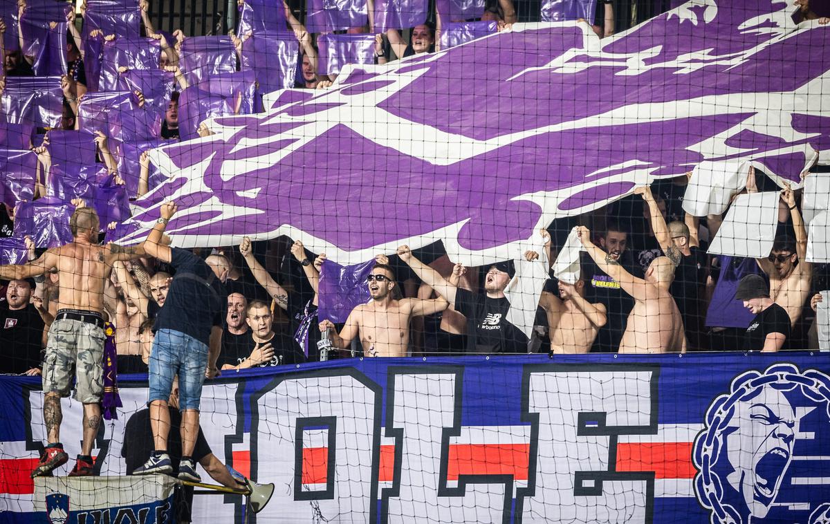 NK Maribor : Djurgarden | Navijači Maribora bodo danes izvedeli ime tekmeca v drugem krogu kvalifikacij za konferenčno ligo. Lani so vijolice izpadle proti Djurgardnu. | Foto Jure Banfi/alesfevzer.com