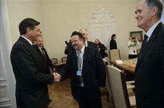Obrtniki in podjetniki prenehali z državljansko nepokorščino