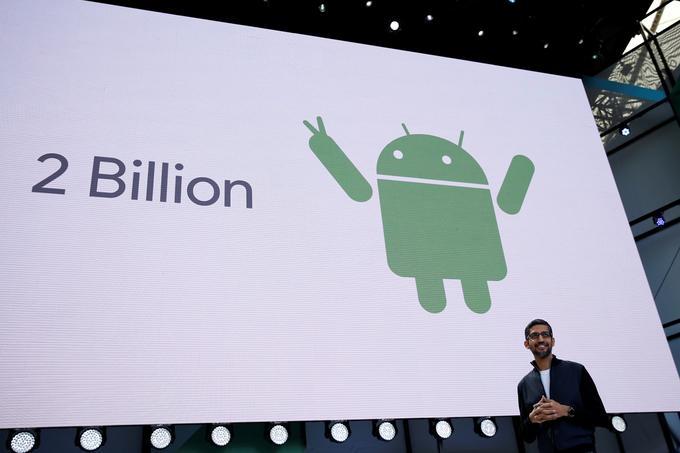 Na svetu je dve milijardi mobilnih naprav z operacijskim sistemom Android, a tudi do 70 milijonov tistih, ki bodo kmalu ostale brez spletnega brskalnika Chrome. | Foto: Reuters