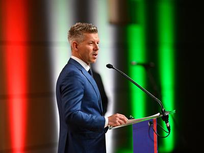 Magyar bo preselil sedež kabineta predsednika vlade