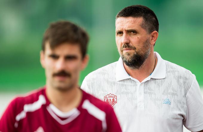 Dejan Dončić se v tej sezoni prvič preizkuša kot trener članske ekipe. | Foto: Vid Ponikvar