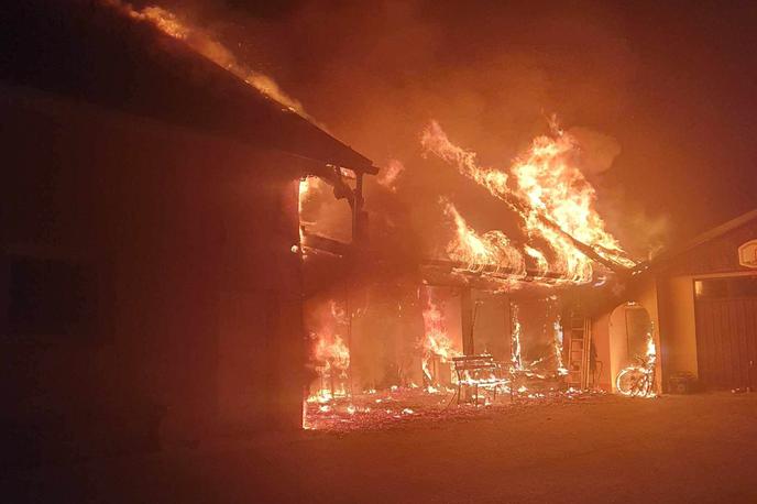 Pgd Trržec | Vzrok požara in materialna škoda za zdaj še nista znana.  | Foto Facebook/PGD Tržec