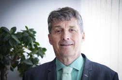 Ministru Sajovicu dela ne zmanjka: "Čaka me spravilo drv."