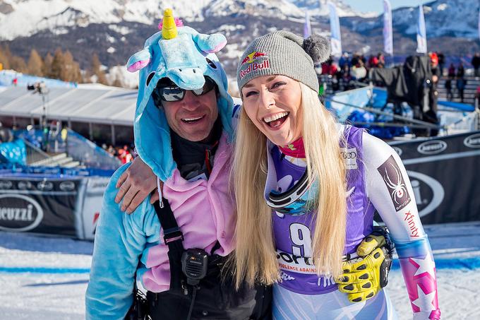 Sodelovanje v zvezdnicami alpskega smučanja ima "v malem prstu". | Foto: Sportida