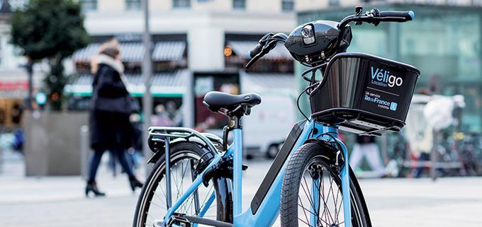 Septembra so v Parizu zagnali program daljšega najema električnih koles za 40 evrov na mesec. Nadgradnja tega programa bo petsto evrov subvencije pri nakupu električnega kolesa. | Foto: Veligo