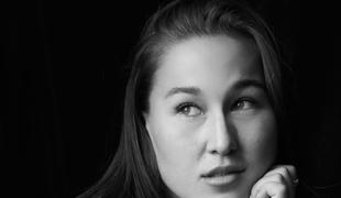 Še ena, ki je Rusiji obrnila hrbet. Zakaj?