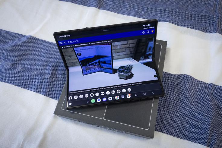 Novo ultro poganja najnovejša različica operacijskega sistema Android s številko 17, na katero je Samsung nadgradil svoj najnovejši uporabniški vmesnik One UI 9.  | Foto: Gaja Hanuna