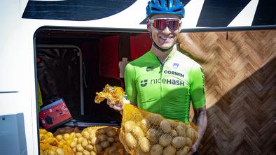 Slovenski kolesar do užitne nagrade na dirki Po Sloveniji: 100 kg krompirja in 20 kg zelja