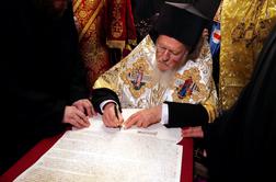 Ekumenski patriarh uradno razglasil samostojnost ukrajinske pravoslavne cerkve