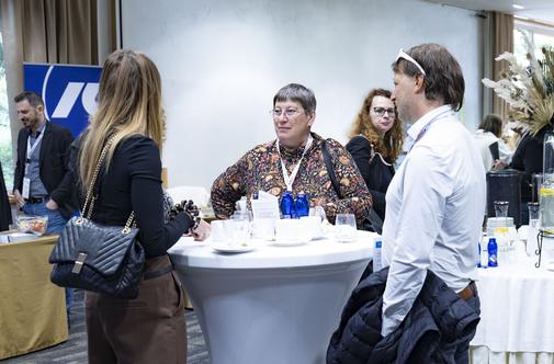 Slovenski nepremičninski trg ostaja optimističen: rast cen se bo nadaljevala, a zmerneje #video