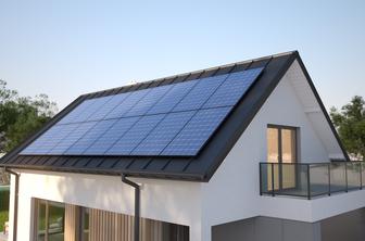 Je Slovenija v zatonu sončne energije?