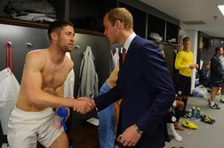 Princ William v garderobi presenetil slečene angleške nogometaše