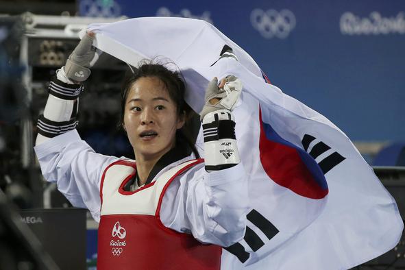 Korejka Hyeri Oh zlata v taekwondoju do 67 kg