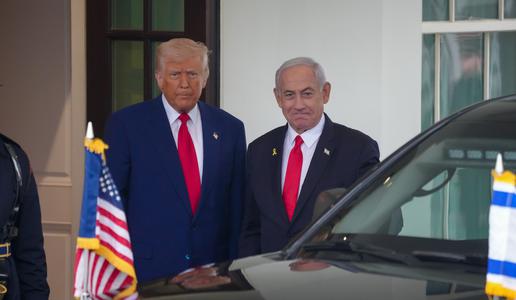 Trump Netanjahuja označil za junaka