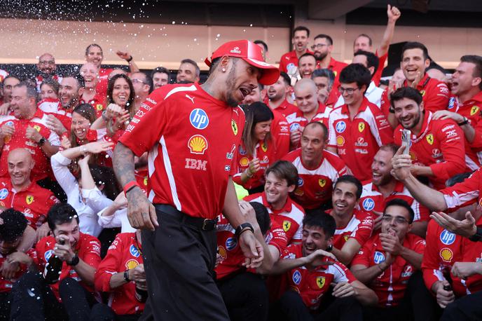 Barcelona Lewis Hamilton Ferrari | V Ferrarijevi ekipi so zmago proslavili, kot se spodobi. | Foto Reuters