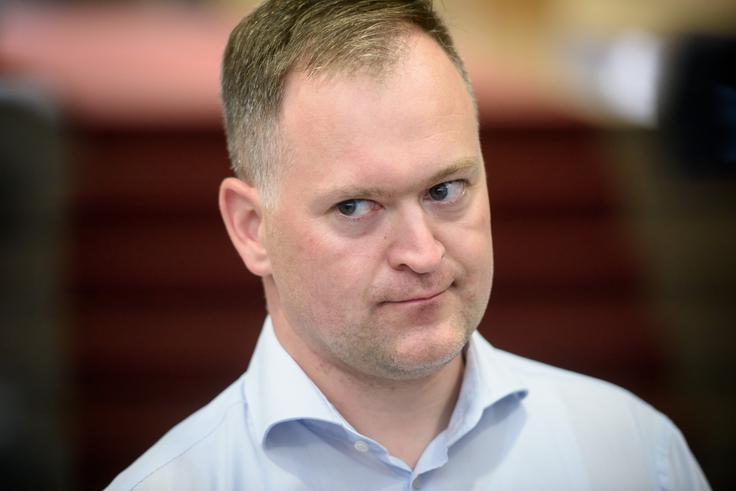 Raziskovanje denarnih poti je pripeljalo do dveh podjetij, povezanih z glavnim tajnikom NSi, Robertom Ilcem. | Foto: STA