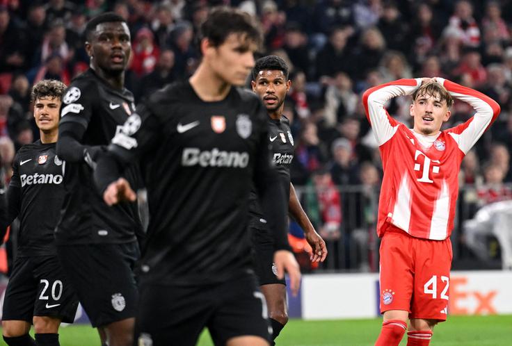 Lennart Karl ima šele 17 let, a je to sezono zaigral že na 21. tekmi članske ekipe Bayerna. | Foto: Reuters