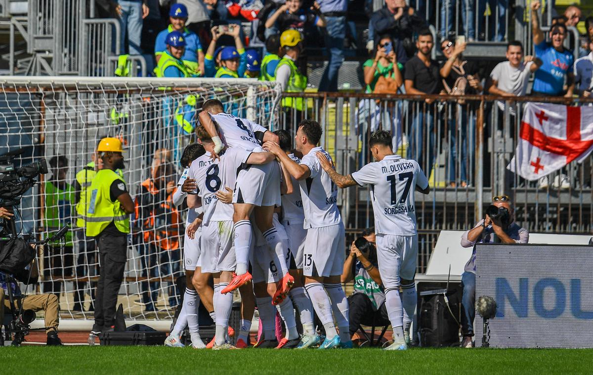 Napoli | Napoli je tesno premagal Empoli in ostal na prvem mestu. | Foto Guliverimage