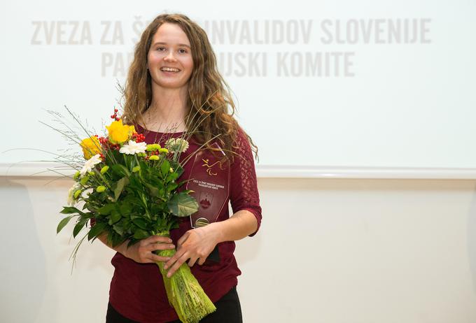Anja Drev je slavila med športnicami. | Foto: Vid Ponikvar