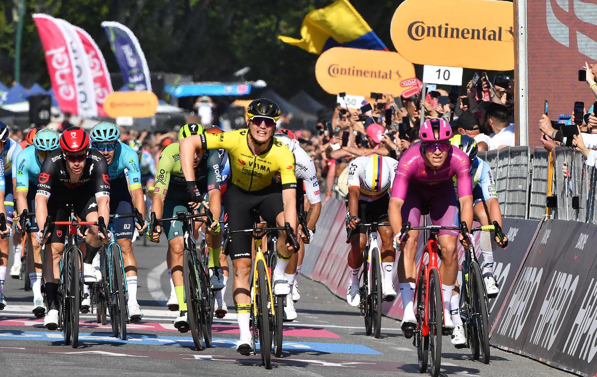 Giro 9. etapa | Veliki zmagovalec 9. etape je postal Nizozemec Olav Kooij (Visma | Lease a Bike) | Foto Reuters