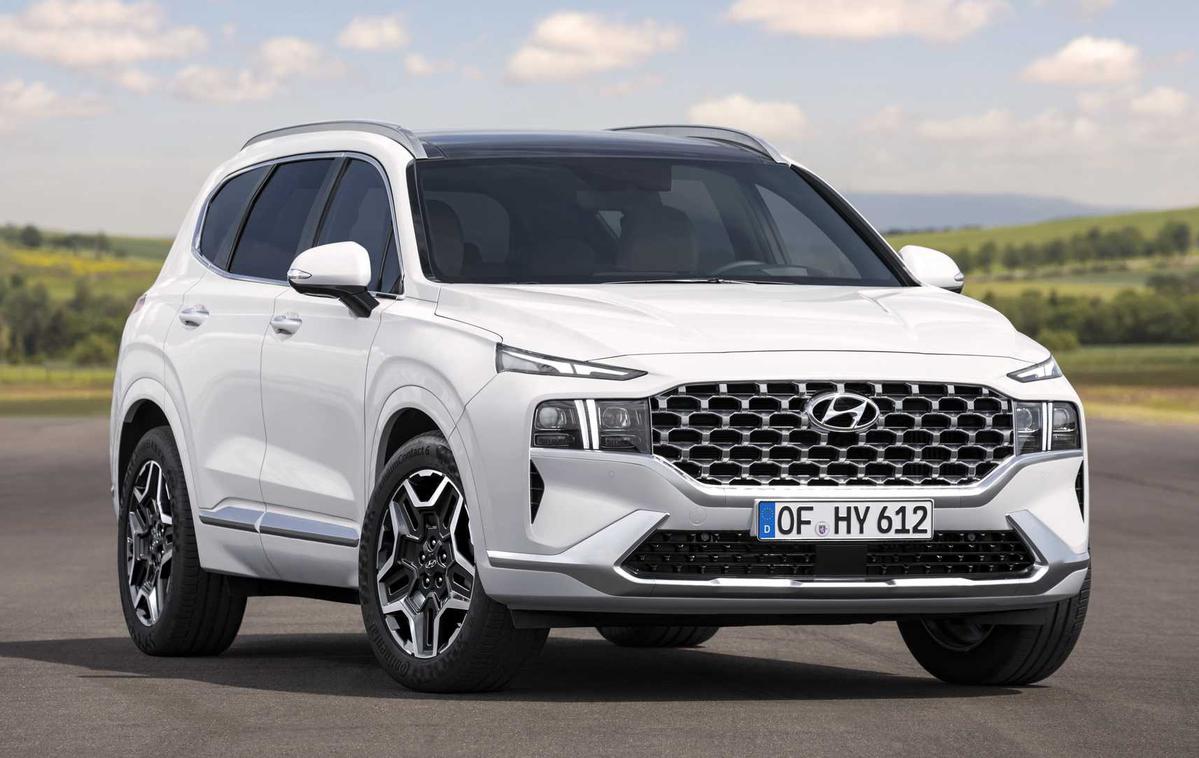 Hyundai santa fe | Santa fe je z novim videzom postal vpadljiv in predvsem vizualno drugačen SUV. | Foto Hyundai