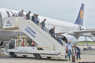 Turisti se na TikToku zgražajo nad letališčem v Zadru