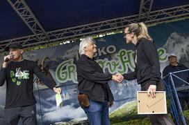 Gremo v hribe Nanos