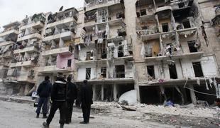 Napadi v Alepu zahtevali več kot sto življenj