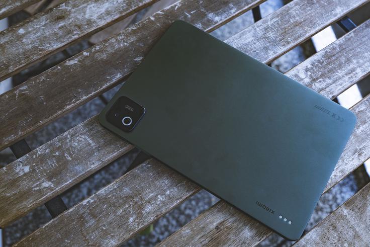 Zadnja stran tablice Xiaomi Pad 8 Pro | Foto: Ana Kovač
