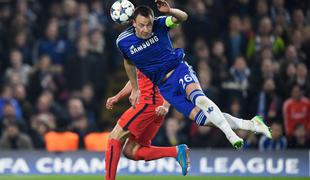 Kapetan Chelseaja vrnil žogico Ibrahimoviću (video)